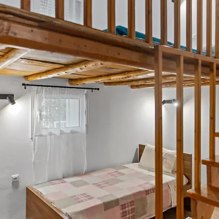 Alonia Traditional House In Malona *