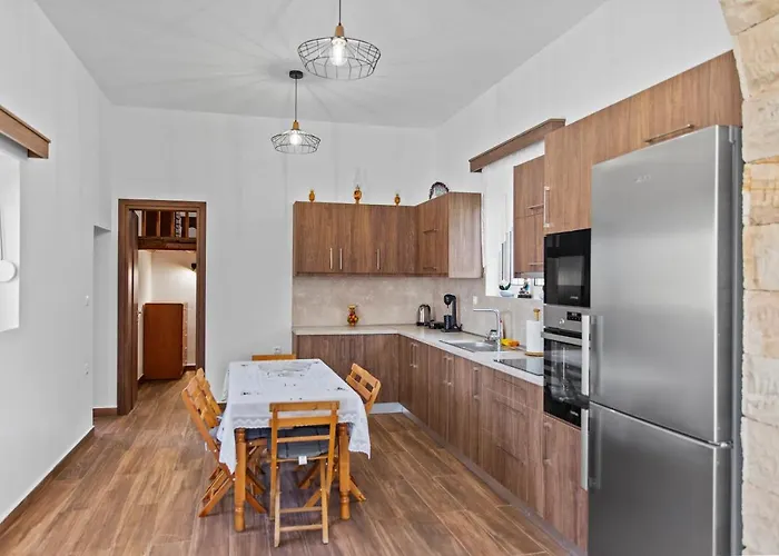 Alonia Traditional House In Malona * Malona Village