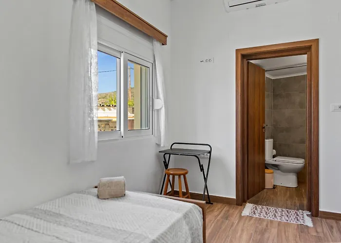 Alonia Traditional House In Malona *