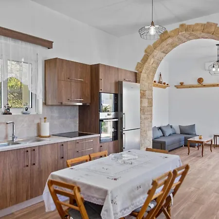 Alonia Traditional House In Malona * Μάλονα Village