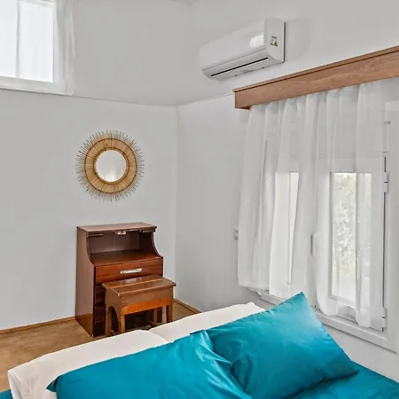 Alonia Traditional House In Malona Malona Village