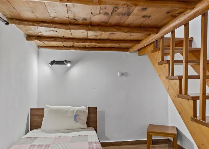 Alonia Traditional House In Malona